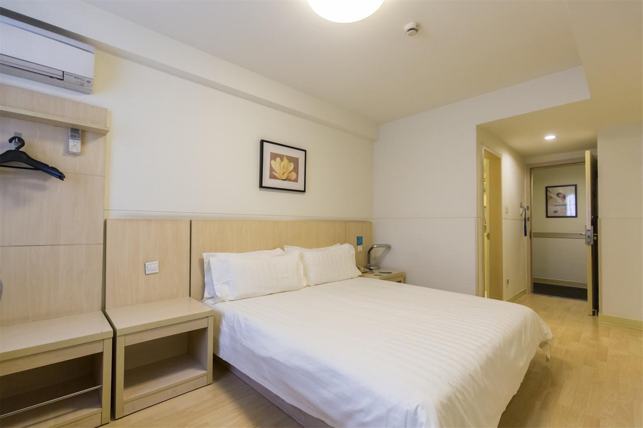 Jinjiang Inn Select Jinan Baotuquan Exterior photo